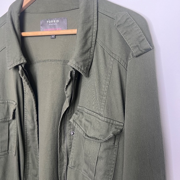 Torrid Utility Jacket, Olive Green Zip up - Picture 5 of 16